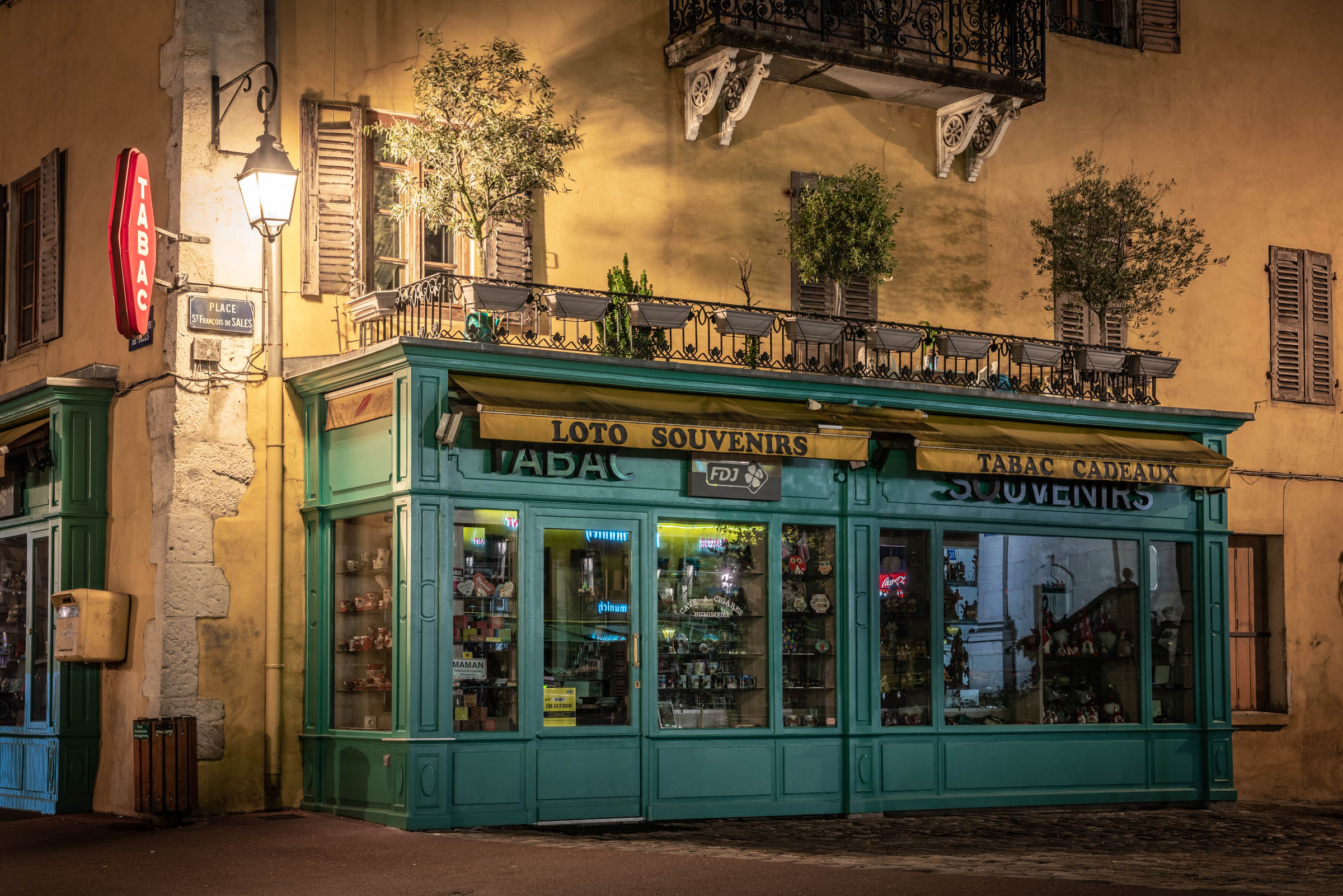 The Tabac