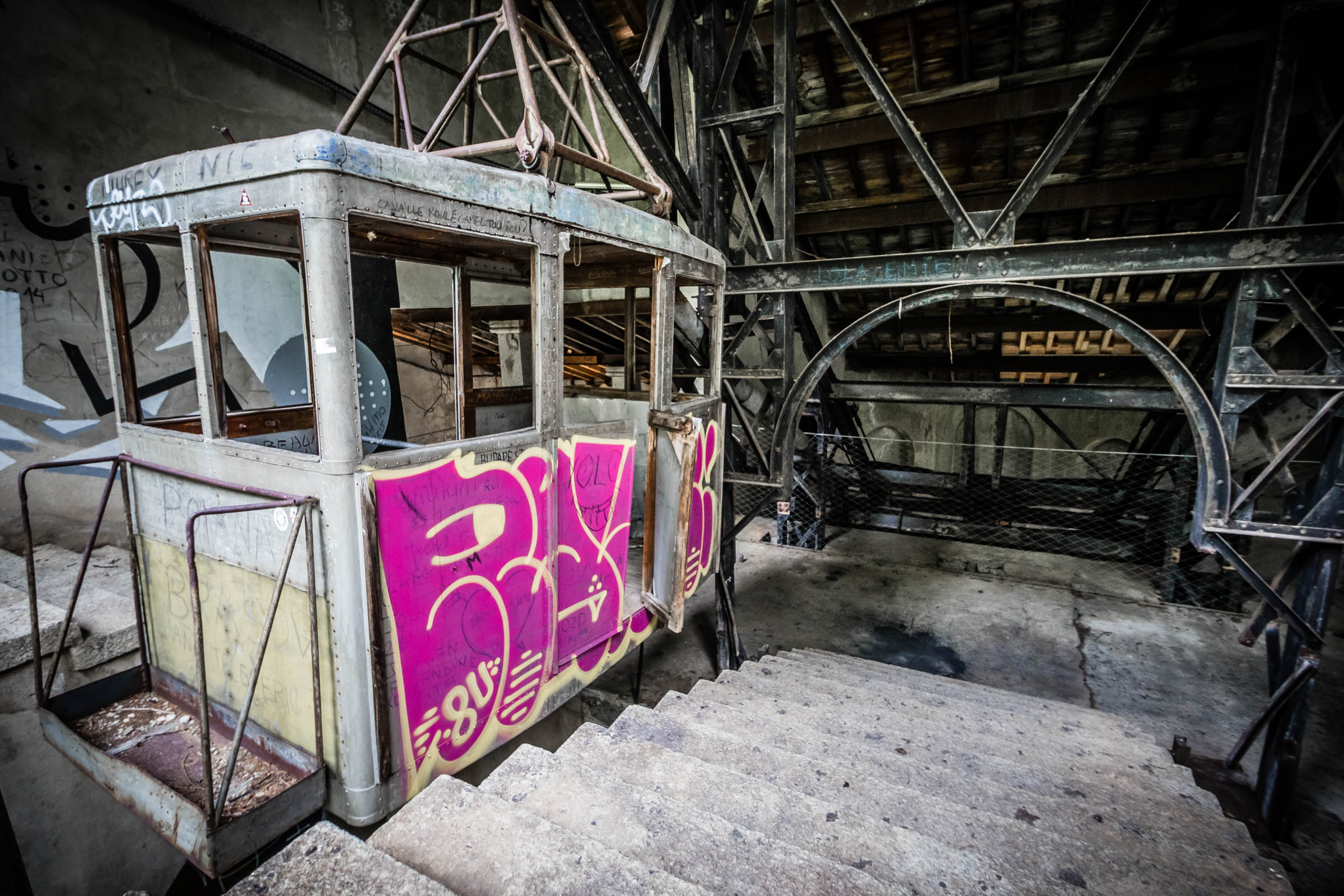 Broken Cable Car