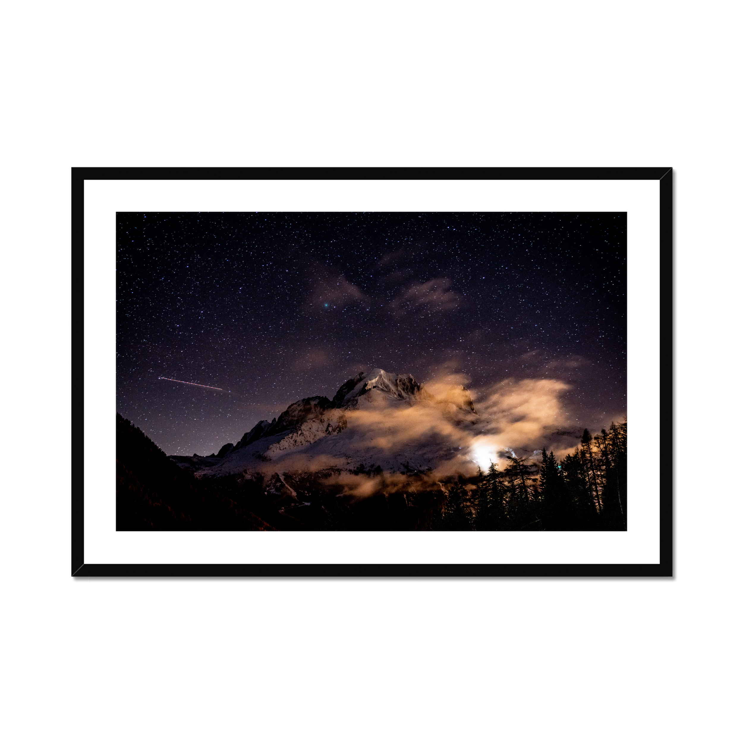 This is a photo of Nature, Night, Outdoors, Sky, Starry Sky, Scenery, Cloud, Astronomy, Nebula, Outer Space